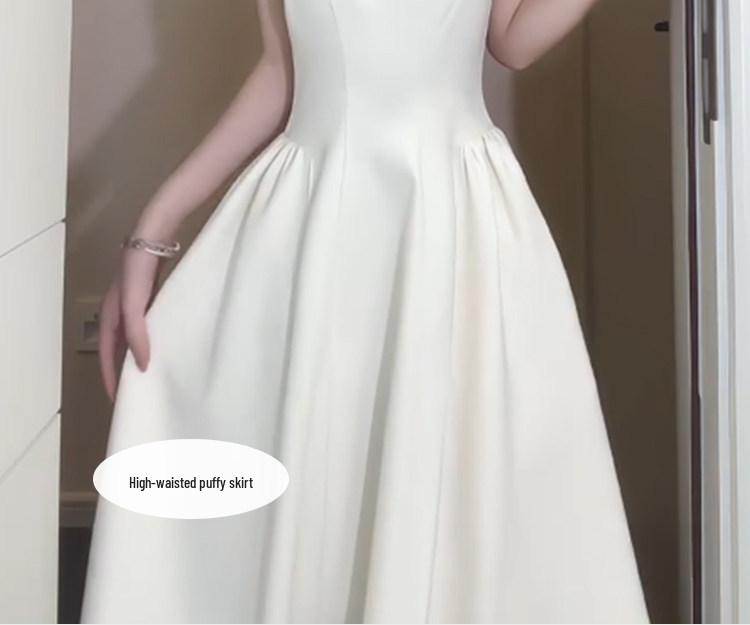 Women's Slim-fit White Moonlight Camisole Dress - Sleeveless Waist-cinching Birthday Style for Early Summer/Spring