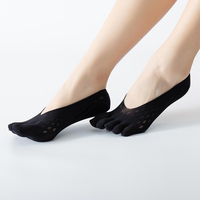 Velvet Women's Breathable Mesh Low-Cut Five-Finger Lace Socks