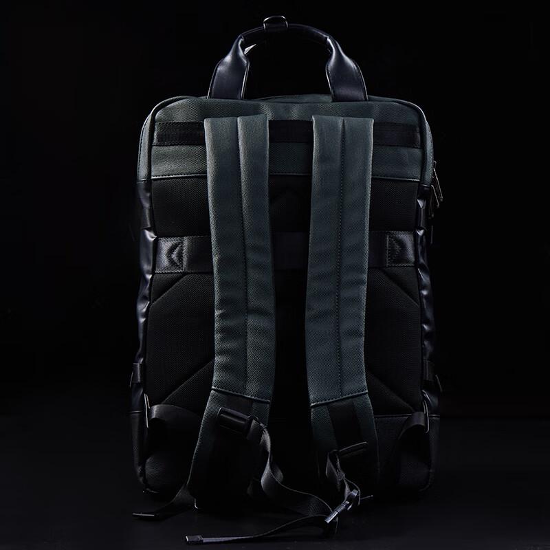 Woodpecker Landon Dual-use Business Backpack