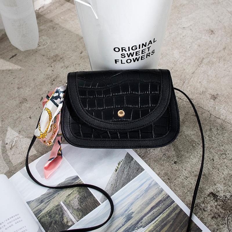 Women's Crocodile Pattern Shoulder Square Bag, Summer and Autumn New Product Personalized Silk Scarf Diagonal Span Change Bag