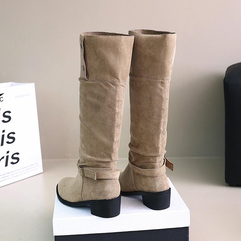 Autumn and winter new Korean version of fashion pointed toe foot thick heel fashion casual large size women's suede Martin boots