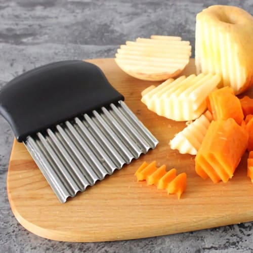 Corrugated Potato Cutter, Stainless Steel Knife, Vegetable Knife, Crinkle Cutter, Corrugated Cutter, Wave Knife (Black)