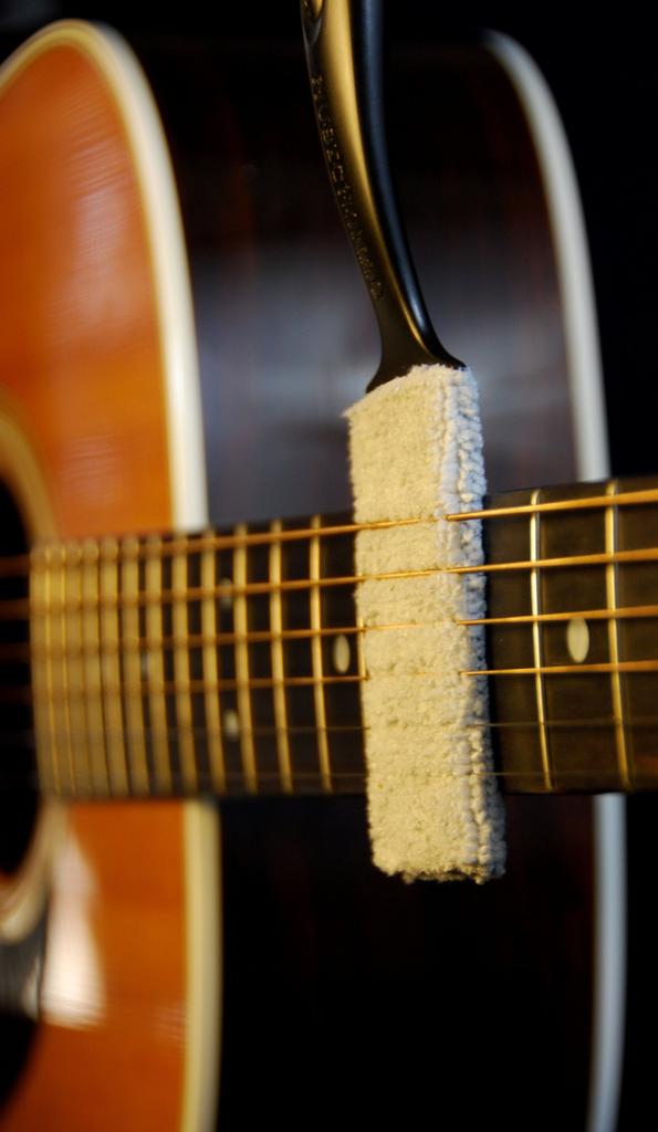 MUSIC NOMAD The Nomad Tool MN205 for stringed instrument maintenance