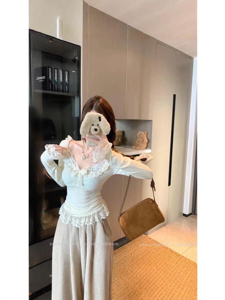 Chic Lace Patchwork Bow Tie Long Sleeve Plush Top for Autumn/Winter