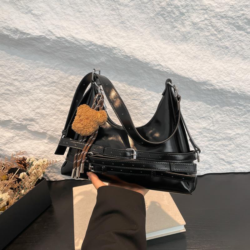 

Bag Women s New Casual Versatile Shoulder Bag no pendant чёрный