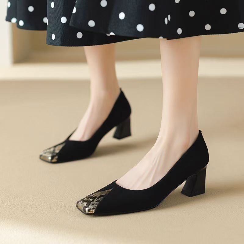 Soft Leather Square Head Light Mouth Single Shoes Women's 2025 Spring and Autumn New Low-heeled Casual French Color Matching Snake Pattern Thick-heele