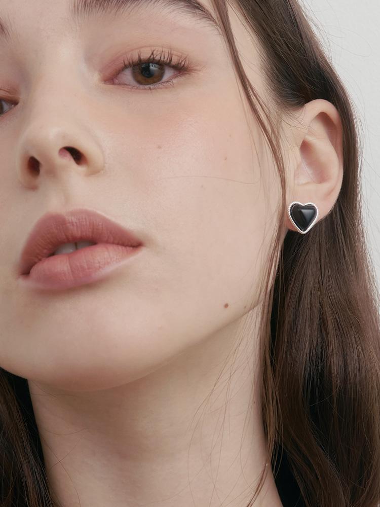 Sosoo Heart Onyx Love Earrings