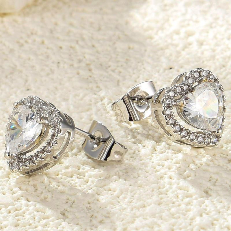 

Heart-shaped zircon stud earrings niche sweet wind earrings for women, hot-selling in Europe and America