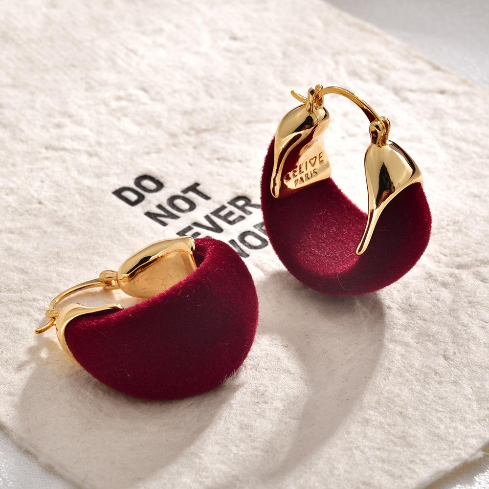 2026 Autumn Winter Maillard Leopard Print Flocking Hoop Earrings - Vintage Velvet Burgundy Ear Buckles for Women Niche Design Jewelry