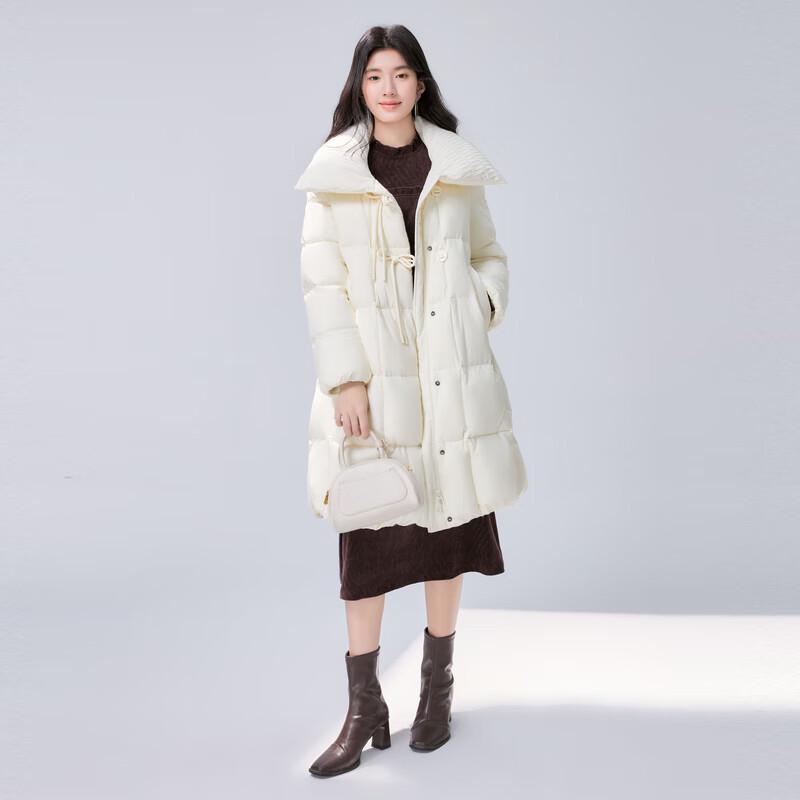 Qiushui Yiren Women's 2024 Winter Stand Collar Down Jacket with Frog Button Accent