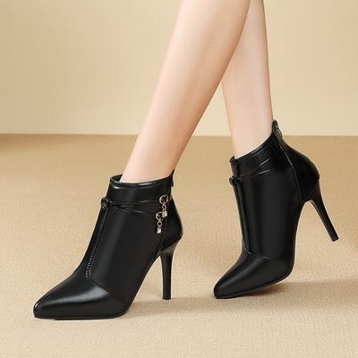 Large Size Short Boots Women's Thin Heel Martin Boots Autumn and Winter New Women's Leather Boots Pointed Rhinestone Fashion Boots Women