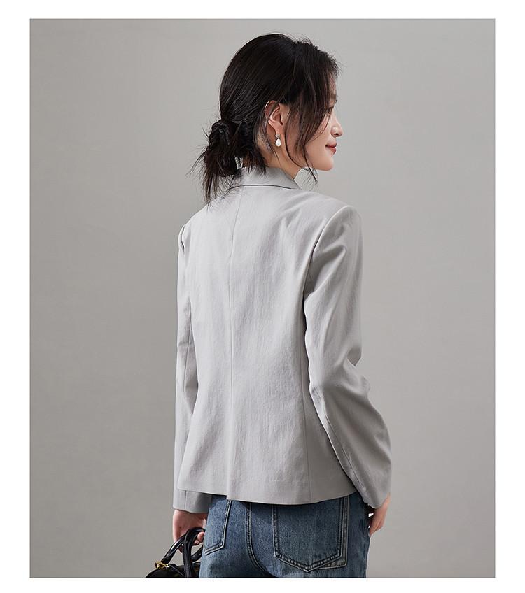 Minimalist Commuting Short Suit Jacket for Women