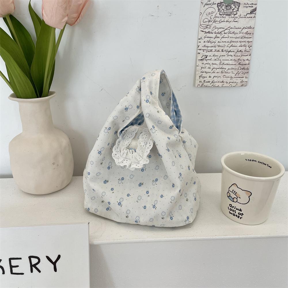 1 Lace floral portable canvas bag, work sundries commuter bag, summer light and thin women's wrist bag