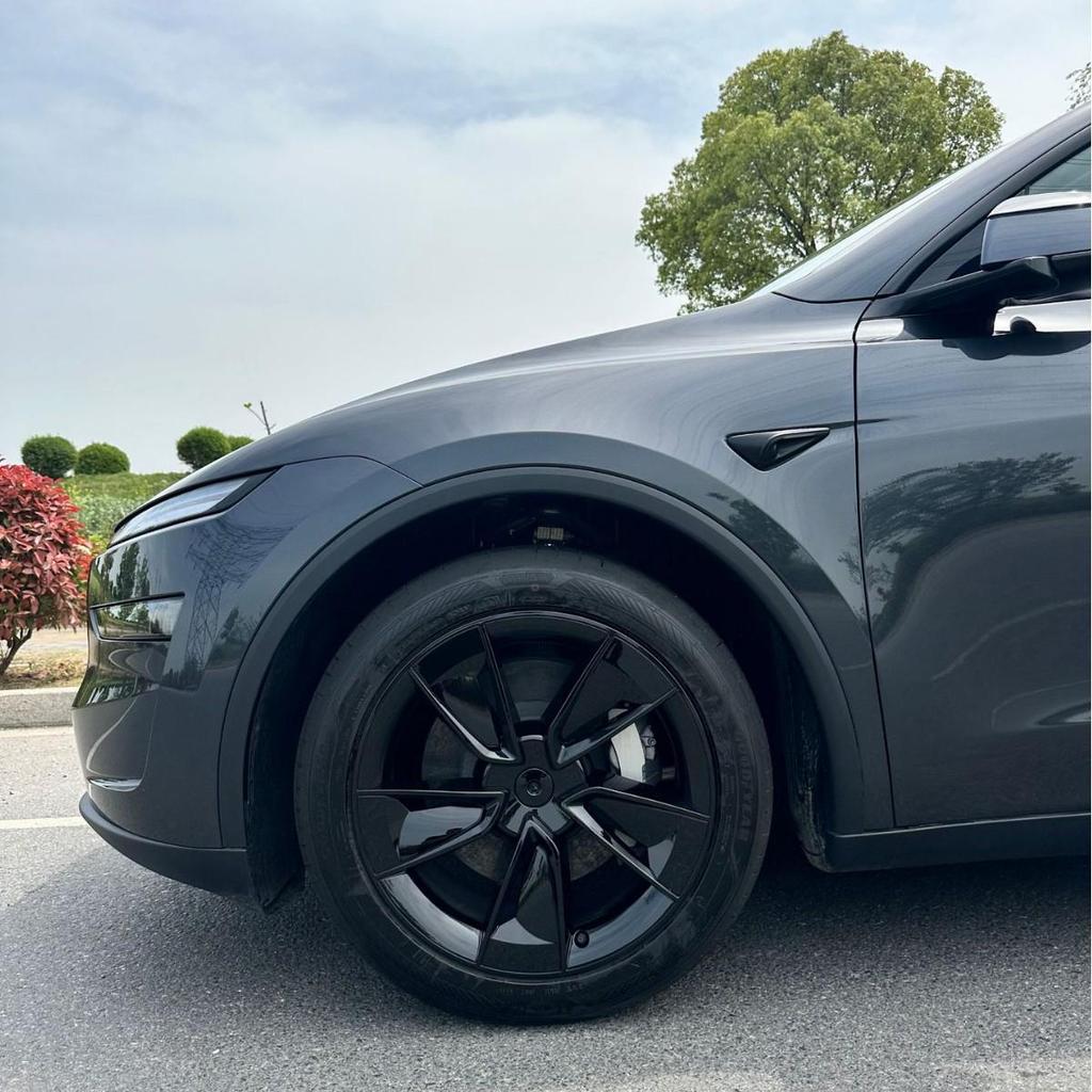 19-inch Wheel Hub Cover for Tesla Model Y - Anti-Scratch Protection Accessory