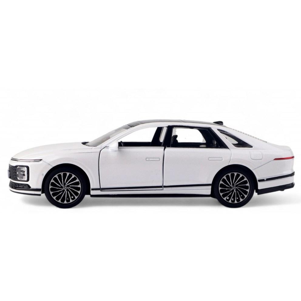 Hyundai Grandeur GN7 Die-cast Model Car