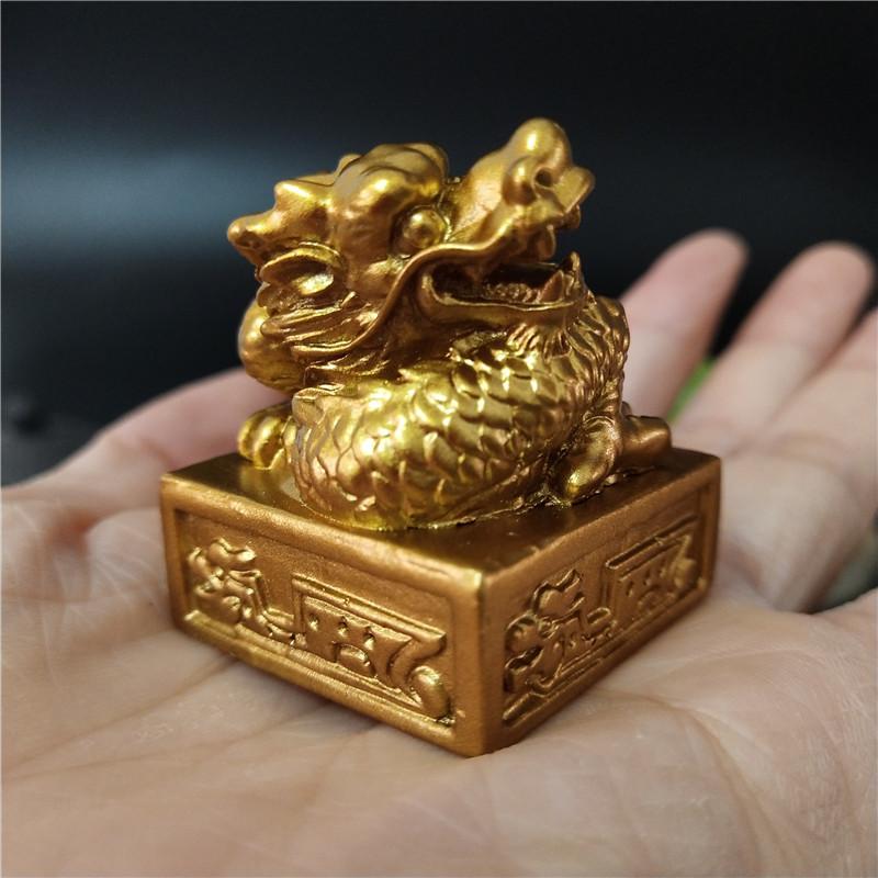 Chinesische Drachenstatue Figur Handgefertigter Stein Kaiserliches Jade-Siegel Handwerk Jahr Tierkreiszeichen Drachenskulptur Heimdekoration Zubehör
