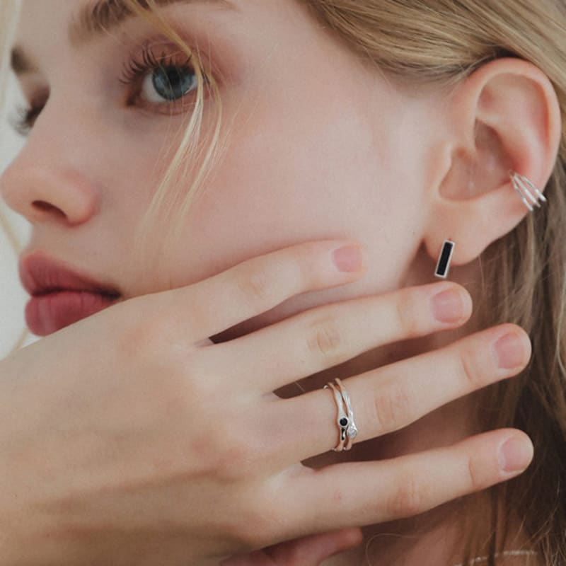 J.Lauren Angle Line Silver Earcuff M03931