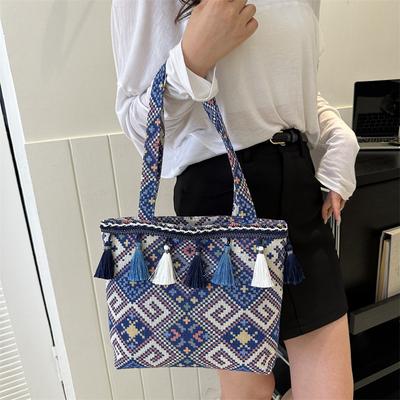 Ethnic-style Fashionable Fringed Large-capacity Women's Single-shoulder Crossbody Bag