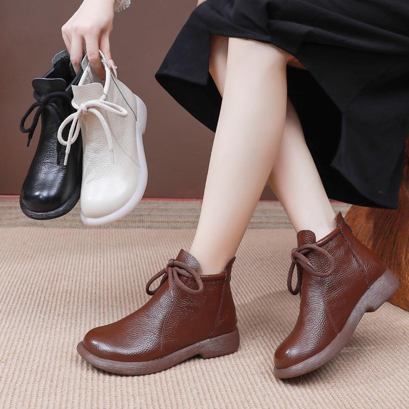 Women's shoes new flat bottomed short boots soft top soft sole middle-aged women's leather boots cowhide