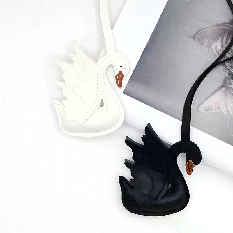 Handmade PU Leather Black White Swan Couple Keychain Cute Bag Charm Pendant Decoration Gift for Lover