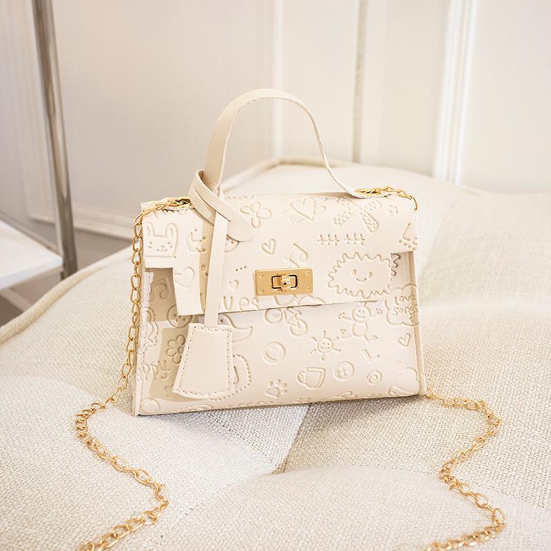 

Guangzhou women s bag embossed small square bag bag, one chain shoulder bag. белый