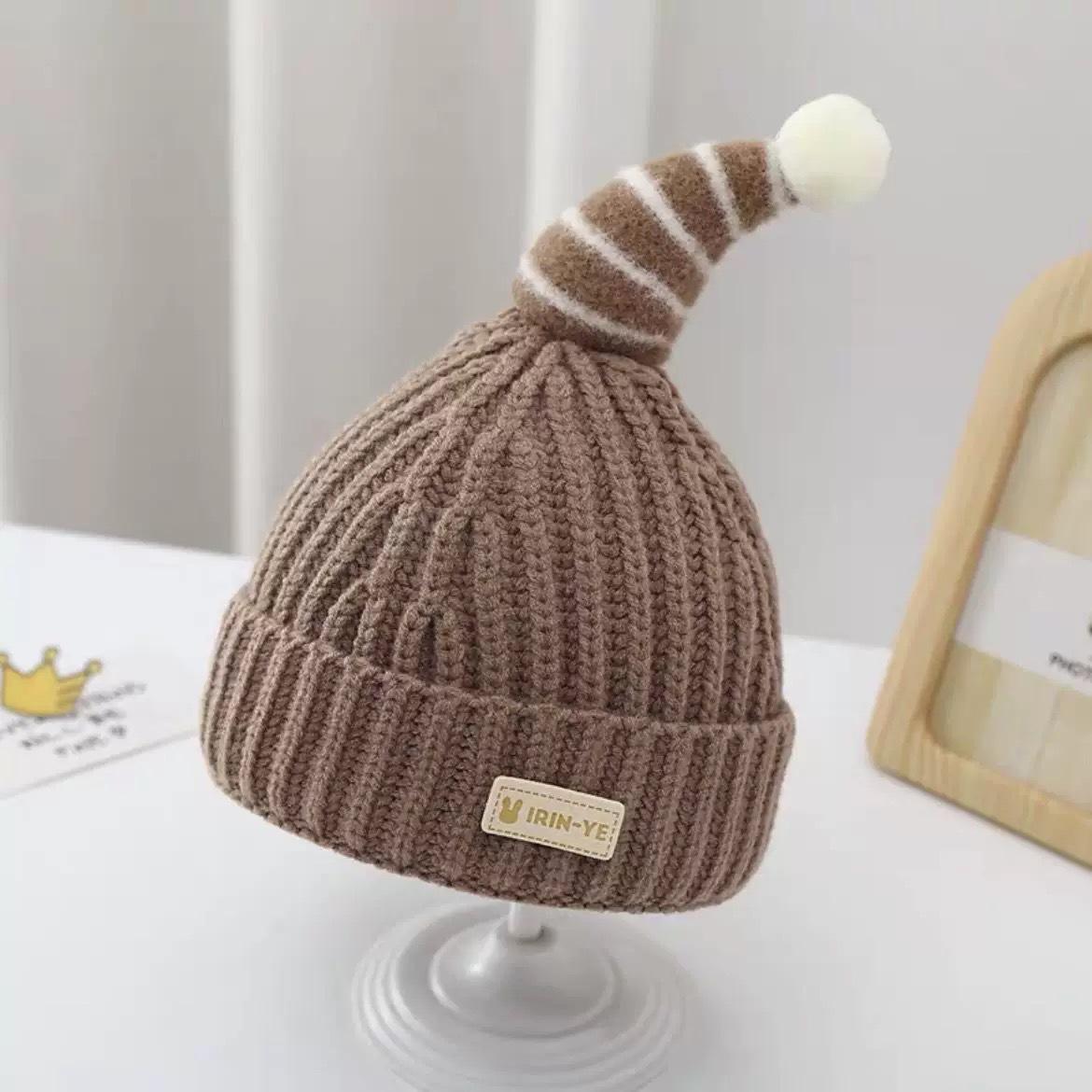 Unisex Wool Ear Flap Hat – Warm, Windproof Knit for Winter & Autumn One Size коричневый