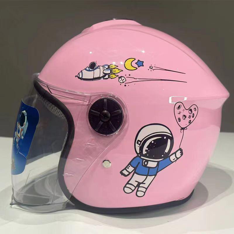

Kids Winter Warm Helmet for Electric Scooters and Bikes – Cute & All-Season, Half Helmet
