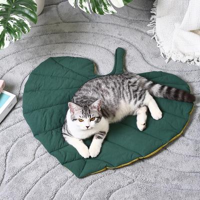 Cat Mattress Leaf Shape Cat Nest Pet and Dog Double-Sided Available Floor Mat Cover Pad Warm and Comfortable Cartoon Pet Bed Ind