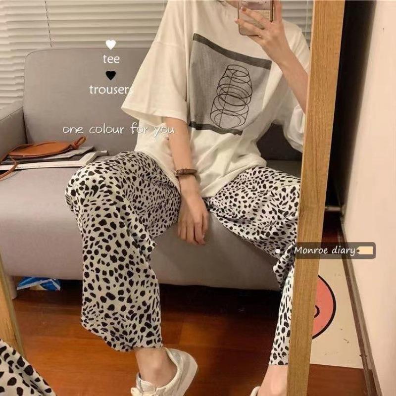 Pajamas women's short-sleeved trousers summer cartoon cute 2 new cartoon spring and summer loungewear suit can be worn outside