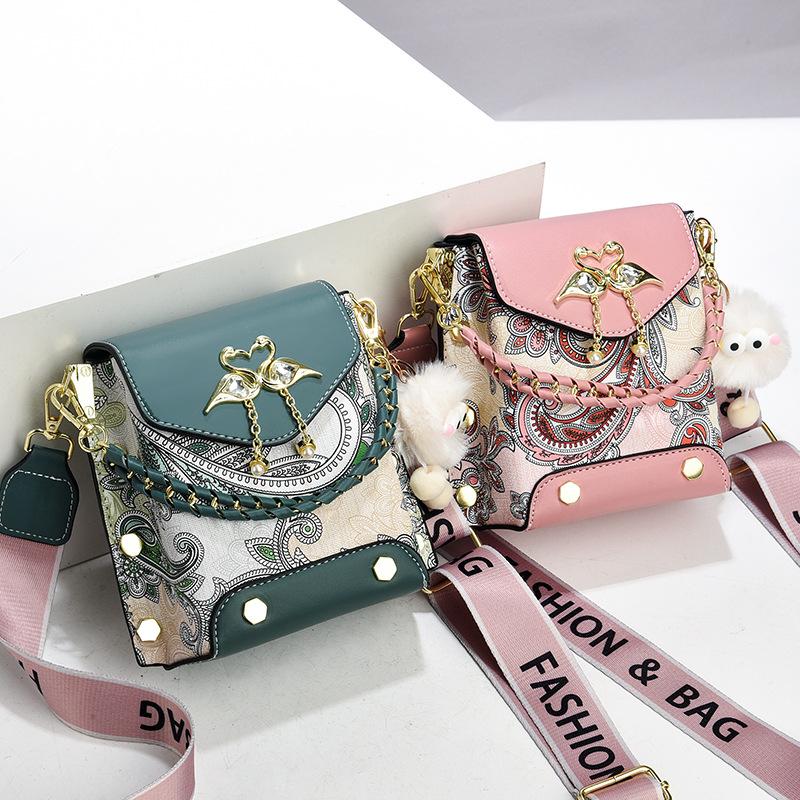 Women's bag 2025 new niche high-end small square bag mini shoulder messenger bag women's bag mobile phone bag women's