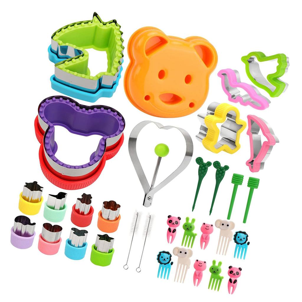 32PCS Sandwich Cutter and Sealer Set Stainless Steel Bread Fruit Cutters Heart Shaped Egg Shaper Wit