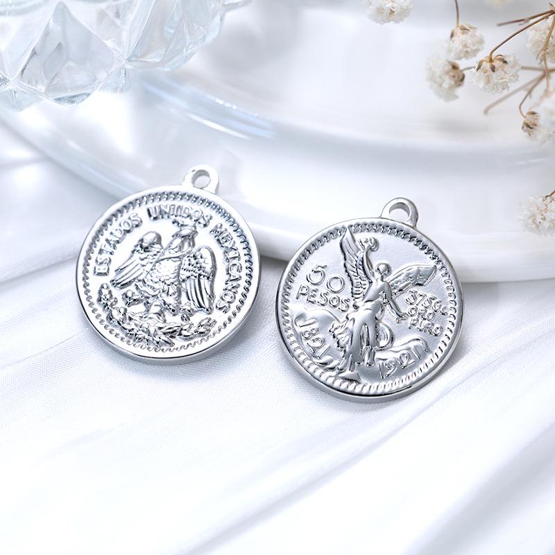 Luxury European & American Retro Roman Coin Charm Pendant for DIY Bracelets & Necklaces - Stainless Steel Jewelry Accessory