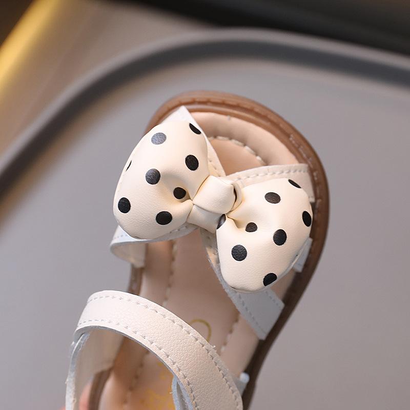 2025 Nya Babysandaler Sommar Nya Mjuka Sula Öppen Tå Flickor Prinsesskor