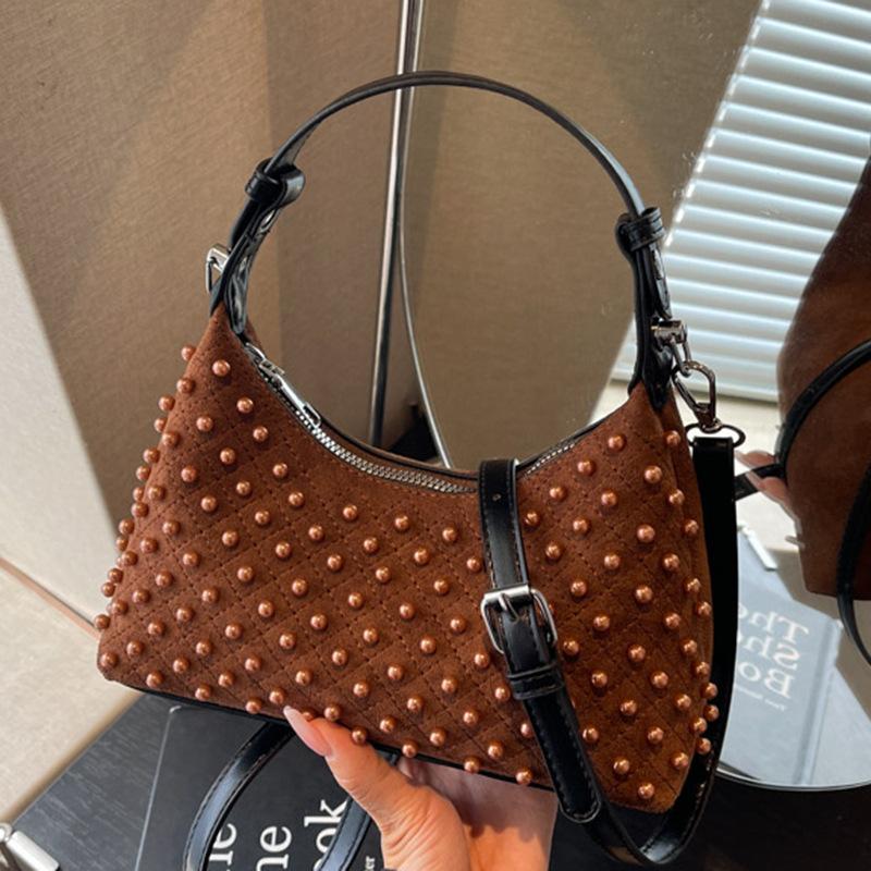 Rivet Portable Shoulder Armpit Bag 2025 Summer Fashionable High-value New Trendy Heavy Industry Personalized Locomotive Bag