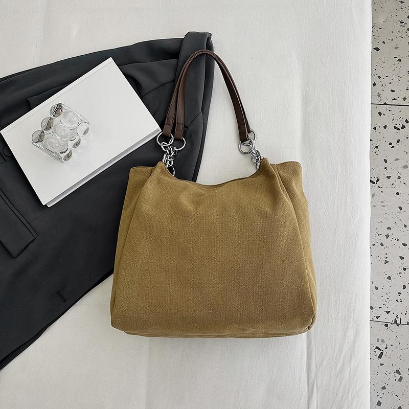 Leather Bag Women's Khaki Fashionable Canvas Tote Bag With Letter Print, Trendy Large Capacity Commuter Chain Shoulder Bag