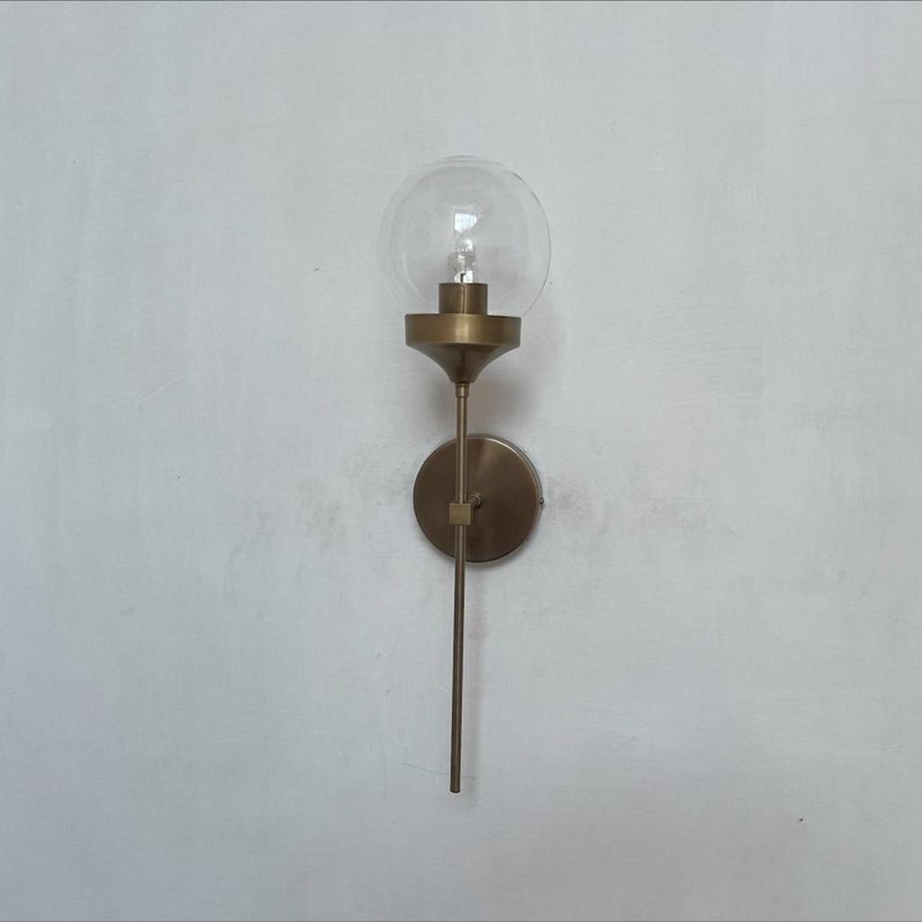 Kinkiet Globe Nowoczesna lampa ścienna Surowy mosiądz Kinkiety z połowy wieku Oprawa świetlna Globe Ball Przezroczysta