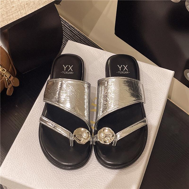 

Flat-bottomed set of toe slippers for women s summer wear, new retro with skirt, beach cool slippers 39 серебряный