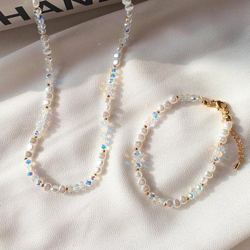 Women's Pearl Necklace Viking Beads (Bling Bling)