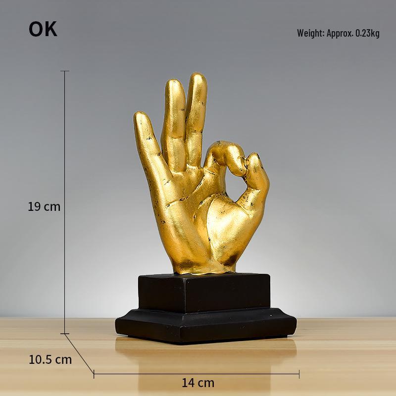 European Retro Victory Gesture Resin Ornament for Office and Wine Cabinet Decor