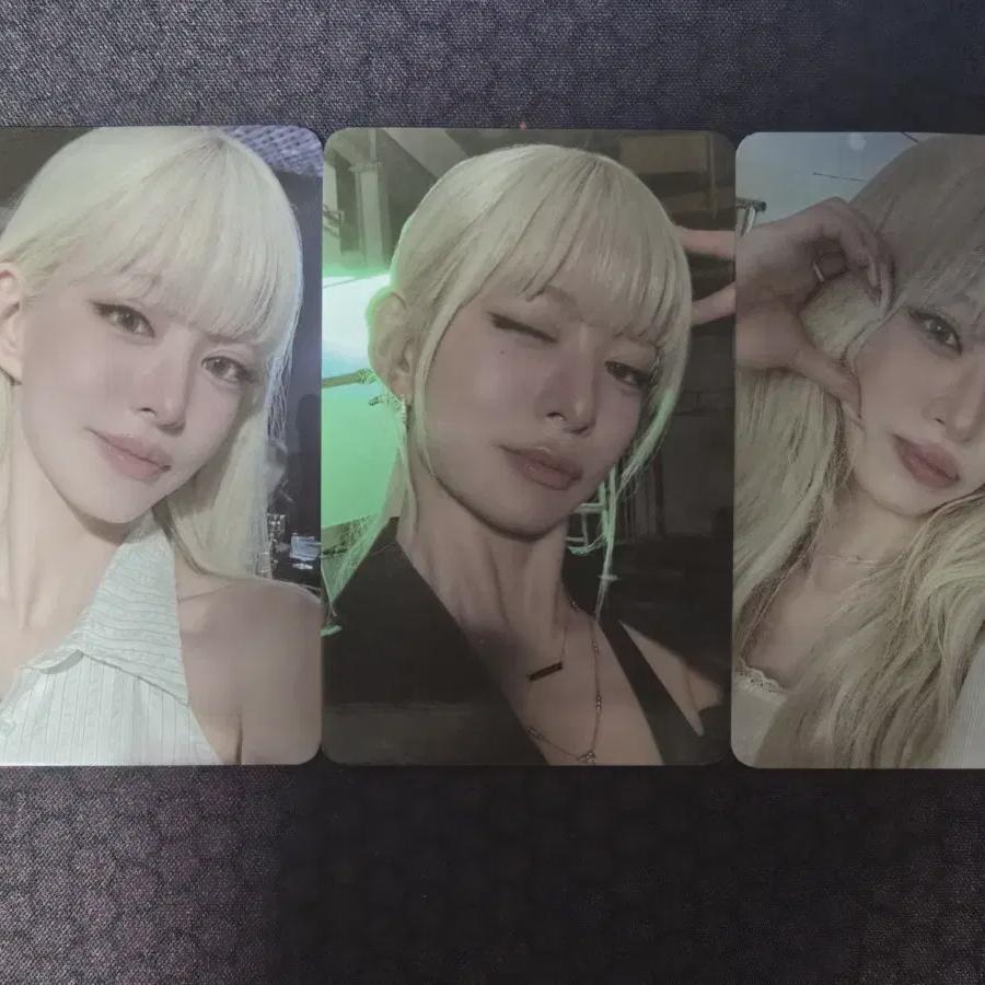

Fromis9 Chae-young Concert Membership Booth Photocard