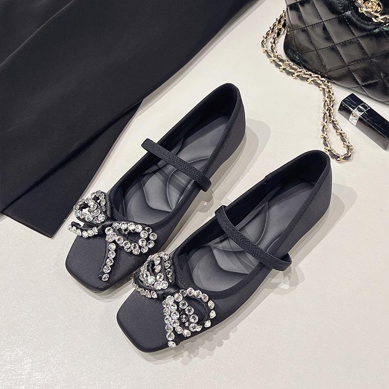 

Туфли-лодочки со стразами, женские, весна 2025, новые, универсальные, на толстом каблуке, с квадратным носком, с ремешком на щиколотке, темпераментные, на плоской подошве 35 чёрный