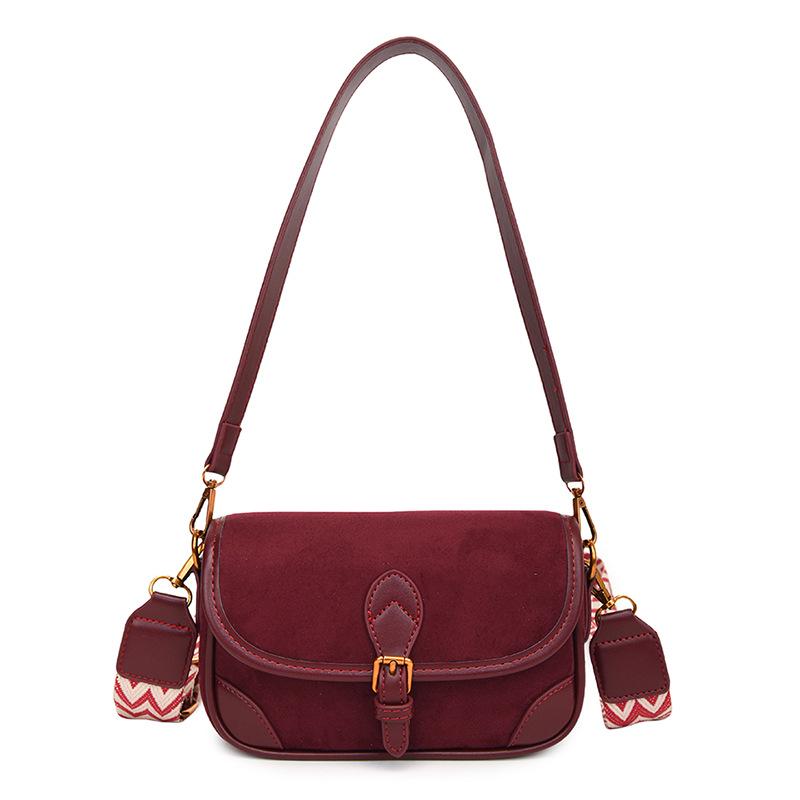 Замшевая женская универсальная текстурированная квадратная сумка 2025 года с широким плечевым ремнем красный