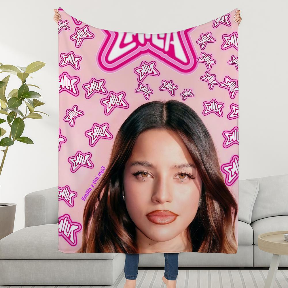 Mp3 Blanket Throw Super Cosy Plush Living M-MerneS-ES E-EmiliaS-ES Room Sofa Couch Childish Birthday Gifts