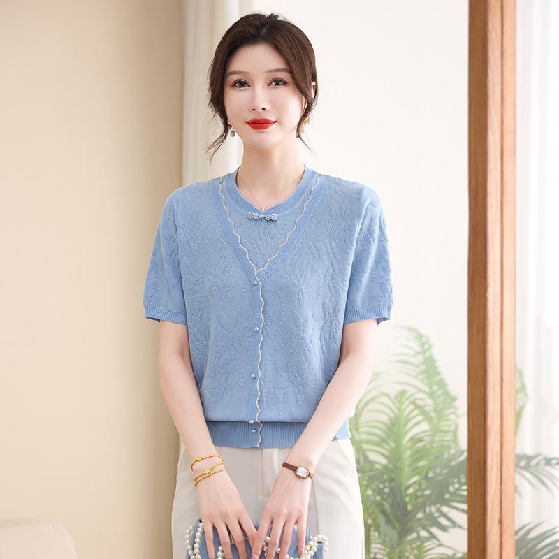 Mom's Summer Ice Silk Lace Knit V-Neck Cardigan - Women's Stylish Age-Reducing Short-Sleeve Top