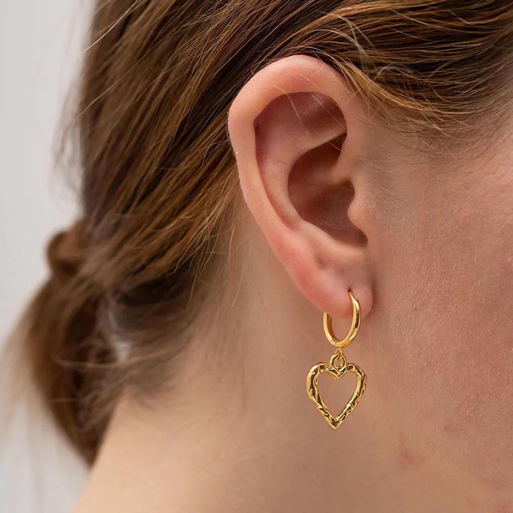 18K Gold Stainless Steel Love Geometric Pendant Earrings Fashion Hollow Heart Titanium Steel Earrings Earrings
