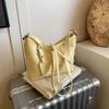 Casual soft surface large-capacity bag women's 2025 new fashion commuter shoulder bag candy color simple oblique span bag