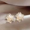 Flower pearl stud earrings niche fashion high-end earrings French retro court temperament earrings