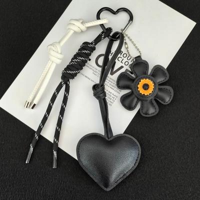 Gift Handmade Sunflower Heart Keychain Key Ring Woven Lanyards Leather Bag Pendant Fresh Summer Style Bag Charm Women Bags