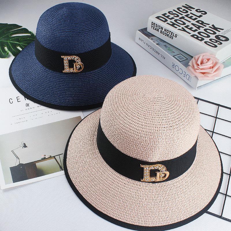 Women's Trendy Wide Brim Summer Sun Hat for Travel and Beach