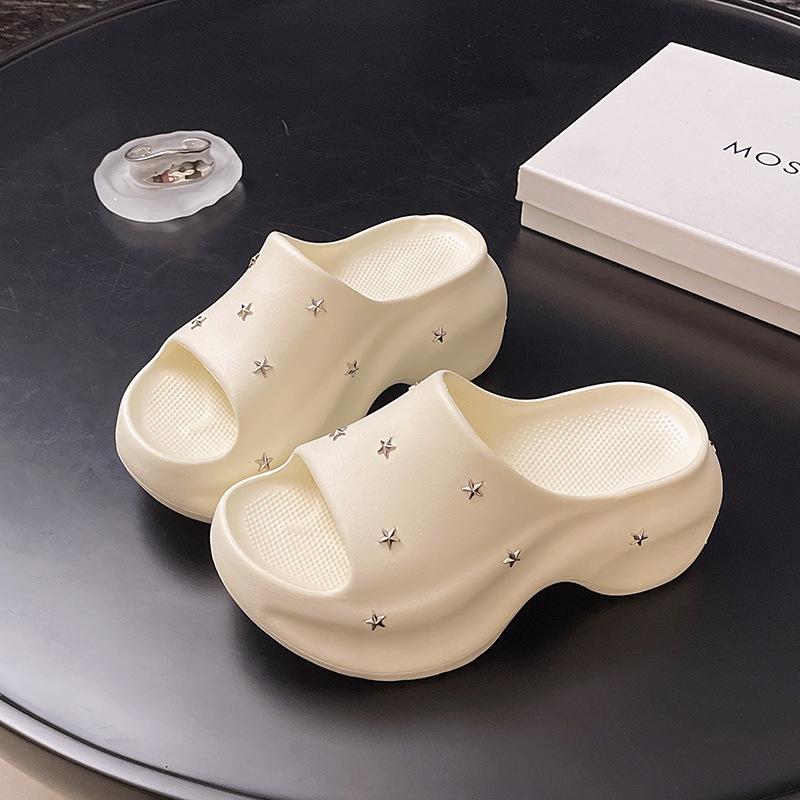 Thick-soled heightening one-word slippers for women to wear in summer, new lightweight hole shoes, small beach cool slippers